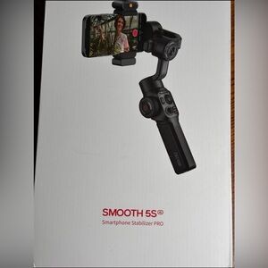 SMOOTH 5S Al
Smartphone Stabilizer
PRO